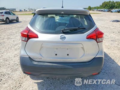 Zdjęcie 6 z 14 samochodu: 2019 NISSAN KICKS S VIN:3N1CP5CU1KL493149 - miniatura