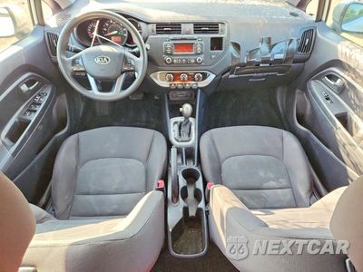 Zdjęcie 8 z 12 samochodu: 2013 KIA RIO LX VIN:KNADM5A38D6181716 - miniatura