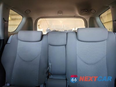 Zdjęcie 10 z 13 samochodu: 2006 TOYOTA RAV4 LIMITED VIN:JTMBD31V666022406 - miniatura