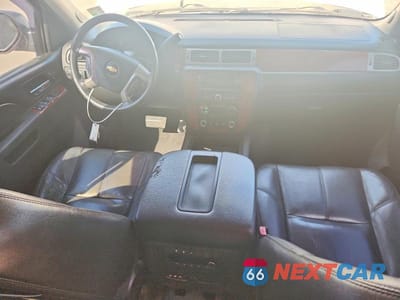 Zdjęcie 8 z 13 samochodu: 2013 CHEVROLET TAHOE C1500 LT VIN:1GNSCBE03DR359775 - miniatura