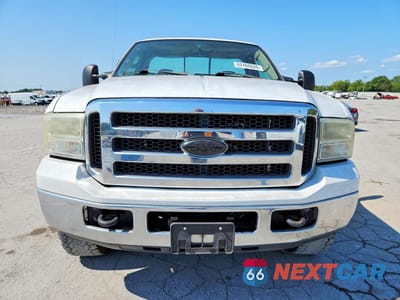 Piąte zdjęcie samochodu w środku: 2005 FORD F250 SUPER DUTY VIN:1FTNF21515EA21072 - miniatura