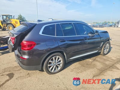 Trzecie zdjęcie samochodu z tyłu: 2018 BMW X3 XDRIVE30I VIN:5UXTR9C50JLC82558 - miniatura