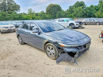 Czwarte zdjęcie samochodu z boku: 2025 HYUNDAI ELANTRA SE VIN:KMHLL4DG5SU934245 - miniatura