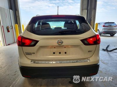 Zdjęcie 6 z 13 samochodu: 2017 NISSAN ROGUE SPORT SV VIN:JN1BJ1CP7HW021699 - miniatura