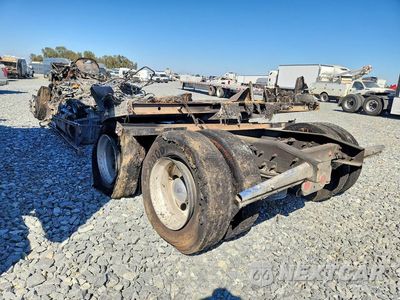 Drugie zdjęcie samochodu z przodu: 2018 FREIGHTLINER CASCADIA 125 TRUCK CAB AND CHASSIS VIN:3AKJGLDR2JSHU4578 - miniatura