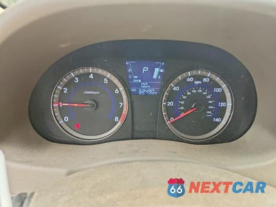 Zdjęcie 9 z 12 samochodu: 2013 HYUNDAI ACCENT GLS VIN:KMHCU4AE5DU463569 - miniatura