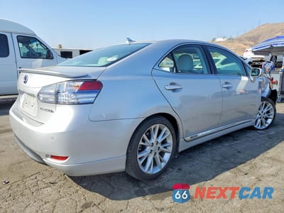 Trzecie zdjęcie samochodu z tyłu: 2010 LEXUS HS 250H VIN:JTHBB1BA5A2003852 - miniatura