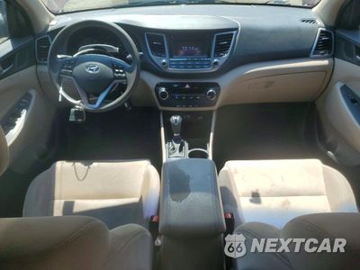 Zdjęcie 8 z 13 samochodu: 2017 HYUNDAI TUCSON SE VIN:KM8J33A49HU481218 - miniatura