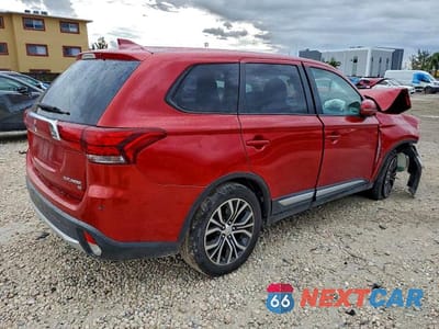 Trzecie zdjęcie samochodu z tyłu: 2017 MITSUBISHI OUTLANDER SE VIN:JA4AD3A34HZ060951 - miniatura