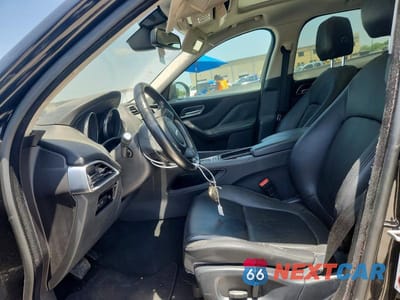 Zdjęcie 7 z 14 samochodu: 2018 JAGUAR F-PACE PREMIUM VIN:SADCJ2FX1JA265634 - miniatura
