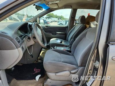 Zdjęcie 13 z 26 samochodu: 2005 TOYOTA SIENNA LE 7 PASSENGER VIN:5TDZA23C95S363505 - miniatura
