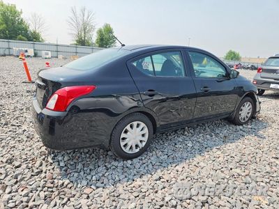 Trzecie zdjęcie samochodu z tyłu: 2016 NISSAN VERSA 1.6 S VIN:3N1CN7AP0GL884685 - miniatura