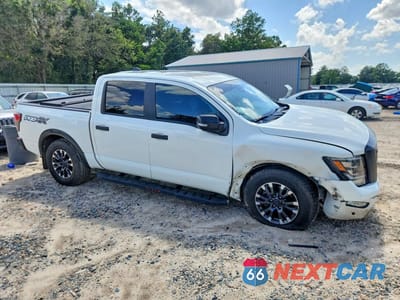 Czwarte zdjęcie samochodu z boku: 2022 NISSAN TITAN PRO-4X VIN:1N6AA1ED5NN106048 - miniatura