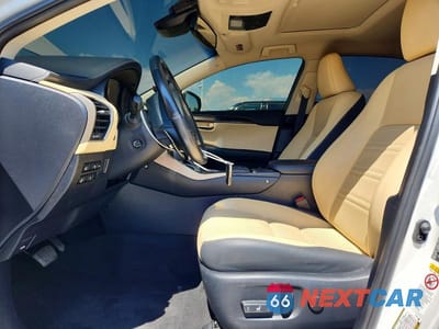 Zdjęcie 7 z 14 samochodu: 2019 LEXUS NX 300 BASE VIN:JTJBARBZ0K2185628 - miniatura