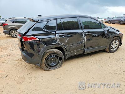 Trzecie zdjęcie samochodu z tyłu: 2025 TOYOTA COROLLA CROSS L VIN:7MUAAAAG2SV144559 - miniatura