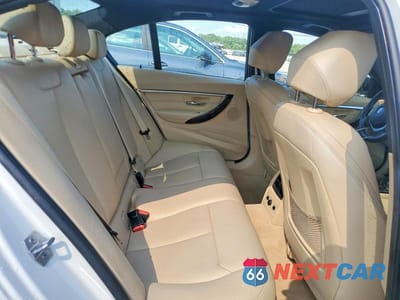 Zdjęcie 10 z 12 samochodu: 2016 BMW 328 XI SULEV VIN:WBA8E3G59GNU01953 - miniatura