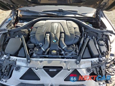 Zdjęcie 11 z 12 samochodu: 2016 BMW 750I XDRIVE MSPORT VIN:WBA7F2C55GG420836 - miniatura