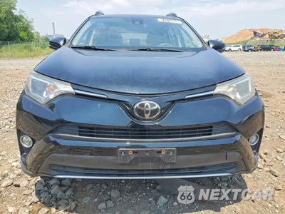 Piąte zdjęcie samochodu w środku: 2018 TOYOTA RAV4 XLE VIN:2T3RFREV4JW782203 - miniatura