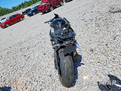 Czwarte zdjęcie samochodu z boku: 2026 BMW S 1000 RR VIN:WB10P2304T6M45973 - miniatura