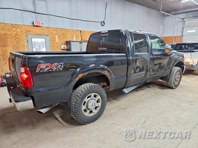 Trzecie zdjęcie samochodu z tyłu: 2016 FORD F250 SUPER DUTY VIN:1FT7W2B61GEC40889 - miniatura
