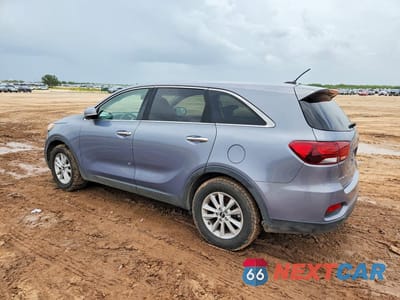 Drugie zdjęcie samochodu z przodu: 2020 KIA SORENTO S VIN:5XYPG4A55LG632910 - miniatura