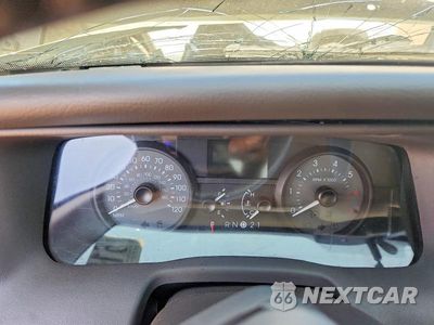 Zdjęcie 9 z 13 samochodu: 2008 MERCURY GRAND MARQUIS LS VIN:2MEFM75V18X639043 - miniatura