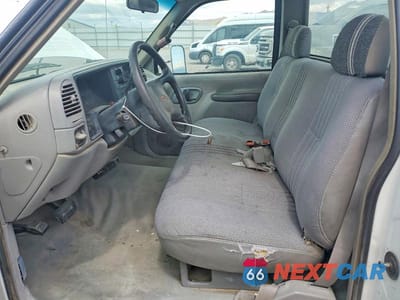 Zdjęcie 7 z 12 samochodu: 1995 GMC SIERRA VIN:1GDJC34KXSE522533 - miniatura