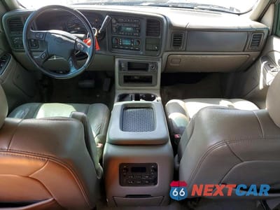 Zdjęcie 8 z 13 samochodu: 2005 CHEVROLET SUBURBAN K1500 VIN:3GNFK16Z35G230495 - miniatura