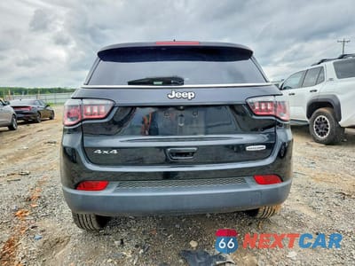 Zdjęcie 6 z 13 samochodu: 2018 JEEP COMPASS LATITUDE VIN:3C4NJDBBXJT161565 - miniatura