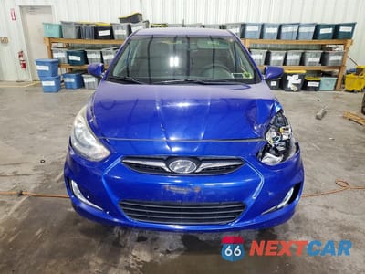 Piąte zdjęcie samochodu w środku: 2012 HYUNDAI ACCENT SE VIN:KMHCU5AE9CU025285 - miniatura