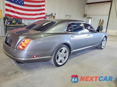 Trzecie zdjęcie samochodu z tyłu: 2011 BENTLEY MULSANNE VIN:SCBBB7ZH8BC016150 - miniatura