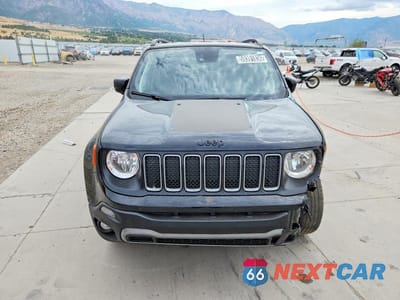 Piąte zdjęcie samochodu w środku: 2023 JEEP RENEGADE LATITUDE VIN:ZACNJDB19PPP36047 - miniatura