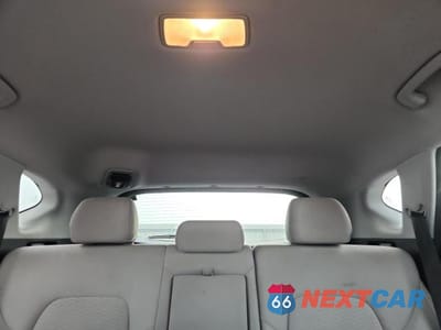 Zdjęcie 10 z 13 samochodu: 2020 HYUNDAI TUCSON SE VIN:KM8J23A49LU265932 - miniatura