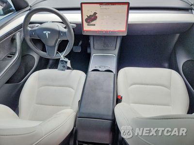 Zdjęcie 8 z 13 samochodu: 2024 TESLA MODEL Y VIN:7SAYGDED5RF088143 - miniatura