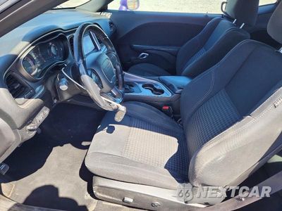 Zdjęcie 7 z 12 samochodu: 2019 DODGE CHALLENGER SXT VIN:2C3CDZGG5KH652687 - miniatura