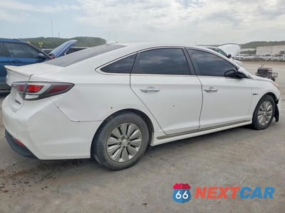 Trzecie zdjęcie samochodu z tyłu: 2016 HYUNDAI SONATA HYBRID SE VIN:KMHE24L18GA021710 - miniatura
