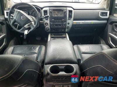 Zdjęcie 8 z 12 samochodu: 2018 NISSAN TITAN PRO-4X VIN:1N6AA1E51JN525467 - miniatura