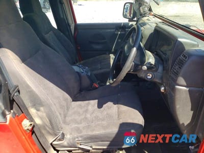 Zdjęcie 7 z 12 samochodu: 2003 JEEP WRANGLER / TJ SPORT VIN:1J4F449S93P357516 - miniatura