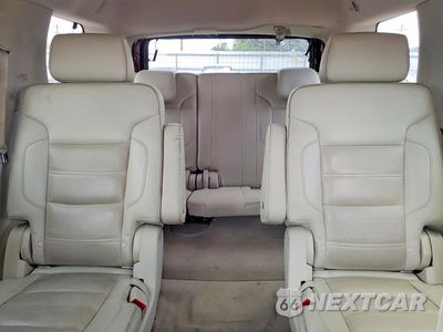 Zdjęcie 10 z 14 samochodu: 2019 GMC YUKON DENALI VIN:1GKS2CKJ0KR152745 - miniatura