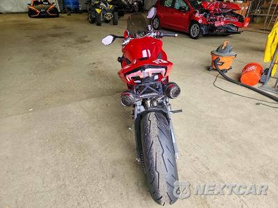 Czwarte zdjęcie samochodu z boku: 2026 DUCATI PANIGALE V2 VIN:ZDMHAU8T0TB003192 - miniatura