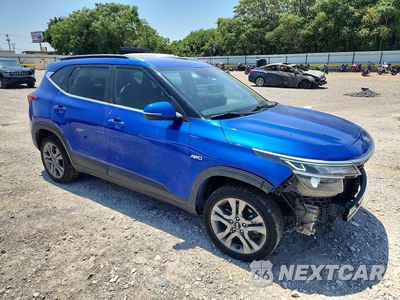 Czwarte zdjęcie samochodu z boku: 2021 KIA SELTOS S VIN:KNDEUCAA3M7174418 - miniatura