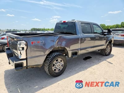 Trzecie zdjęcie samochodu z tyłu: 2026 FORD F250 SUPER DUTY VIN:1FT8W2BT0TEC44307 - miniatura