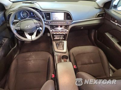 Zdjęcie 8 z 13 samochodu: 2020 HYUNDAI ELANTRA SEL VIN:5NPD84LF4LH528651 - miniatura