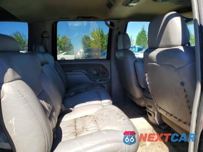 Zdjęcie 10 z 12 samochodu: 1999 CHEVROLET SUBURBAN K1500 VIN:3GNFK16R9XG194038 - miniatura