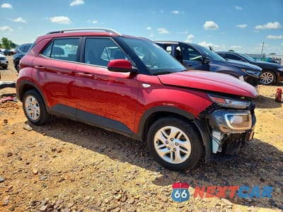 Czwarte zdjęcie samochodu z boku: 2020 HYUNDAI VENUE SEL VIN:KMHRC8A34LU024932 - miniatura