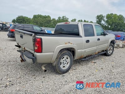 Trzecie zdjęcie samochodu z tyłu: 2004 CHEVROLET SILVERADO K1500 VIN:2GCEK13T741406914 - miniatura