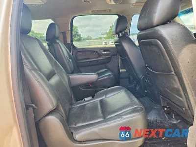 Zdjęcie 11 z 13 samochodu: 2013 GMC YUKON XL DENALI VIN:1GKS2MEF6DR186575 - miniatura