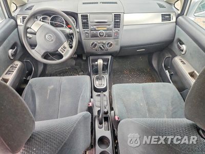 Zdjęcie 8 z 13 samochodu: 2010 NISSAN VERSA 1.8 S VIN:3N1BC1CP8AL393669 - miniatura