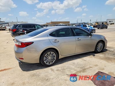Trzecie zdjęcie samochodu z tyłu: 2016 LEXUS ES 350 VIN:58ABK1GGXGU018203 - miniatura