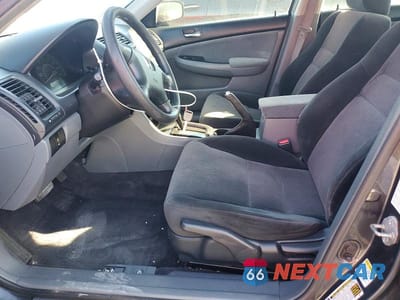 Zdjęcie 7 z 12 samochodu: 2005 HONDA ACCORD LX VIN:1HGCM56485A165418 - miniatura